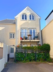2 bed top floor apartment, St Helier